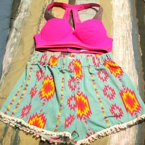 Sports bra 34b and shorts